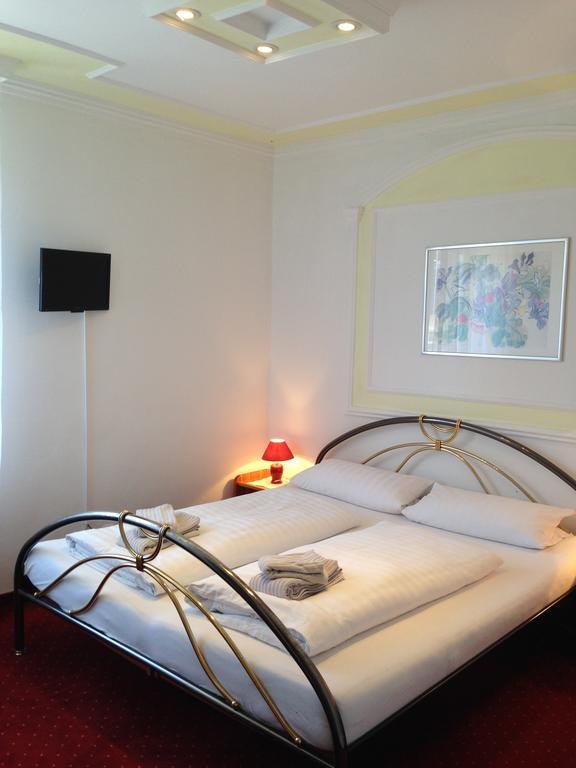 Romantic-Pension Albrecht - Since 1901 Hohenschwangau Esterno foto